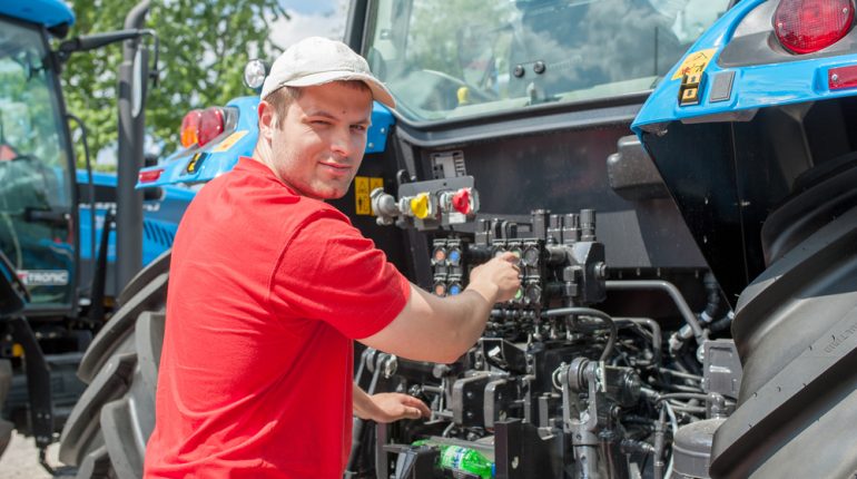 Réparer soi-même un engin de chantier est-ce possible